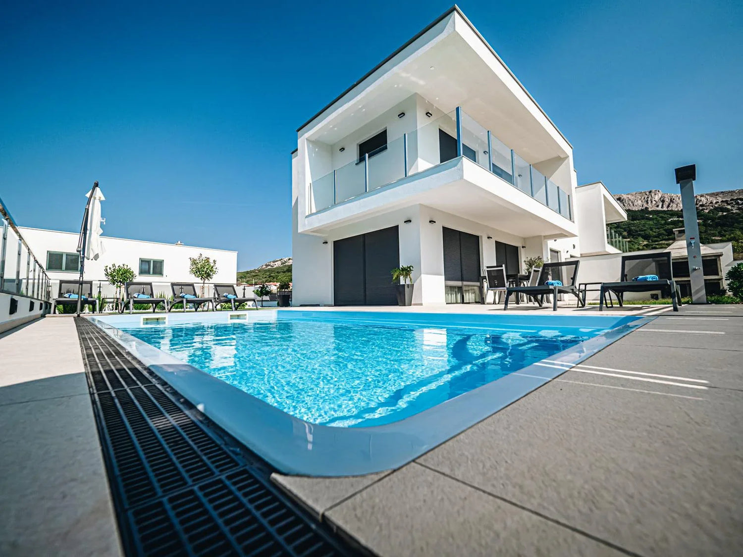 Glassfiberbasseng Europools